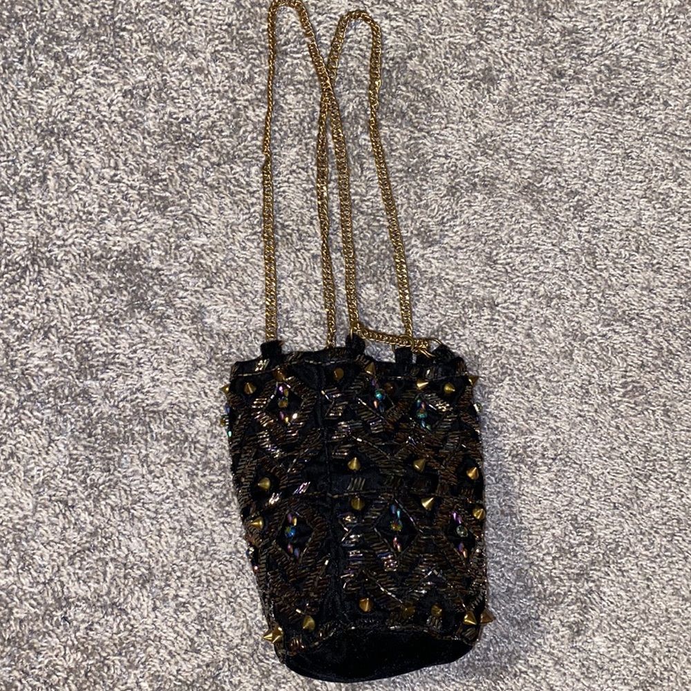 Urban Outfitters Beaded Bucket Bag - Picture 6 of 11